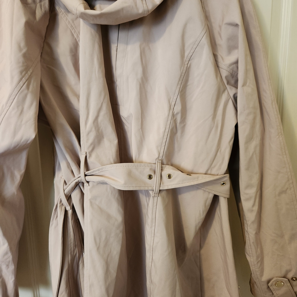 Women's Light Pink Jacket - Picture 6 of 8